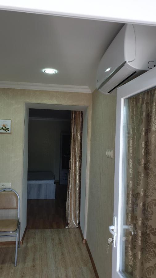Comfort Tbilisi Quarto foto